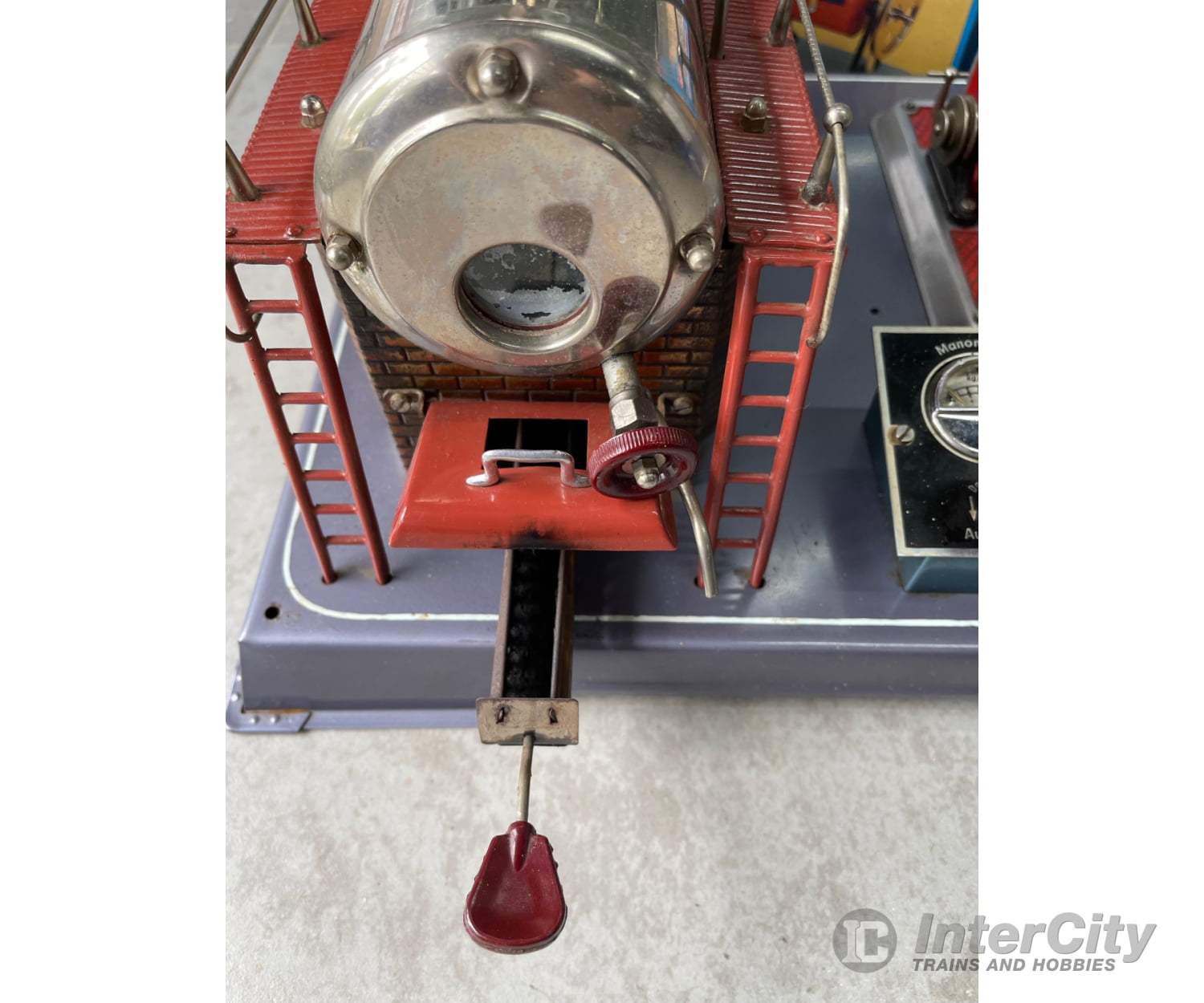 Wilesco D24 Stationary Steam Engine Dampfmaschine with Extras Collectibles