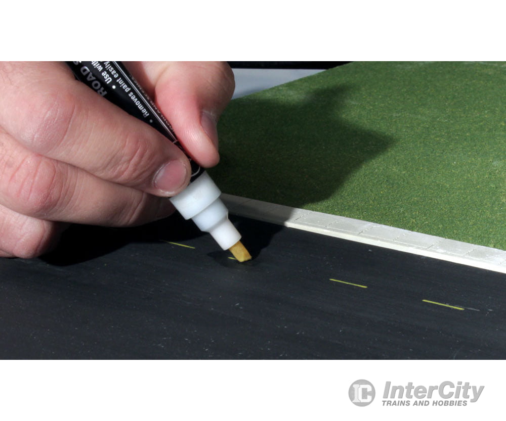 Woodland Scenics 1293 Road Striping Pen Remover Paint