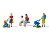 Woodland Scenics 1832 Moms & Kids (Ho) Figures