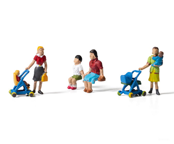 Woodland Scenics 1832 Moms & Kids (Ho) Figures