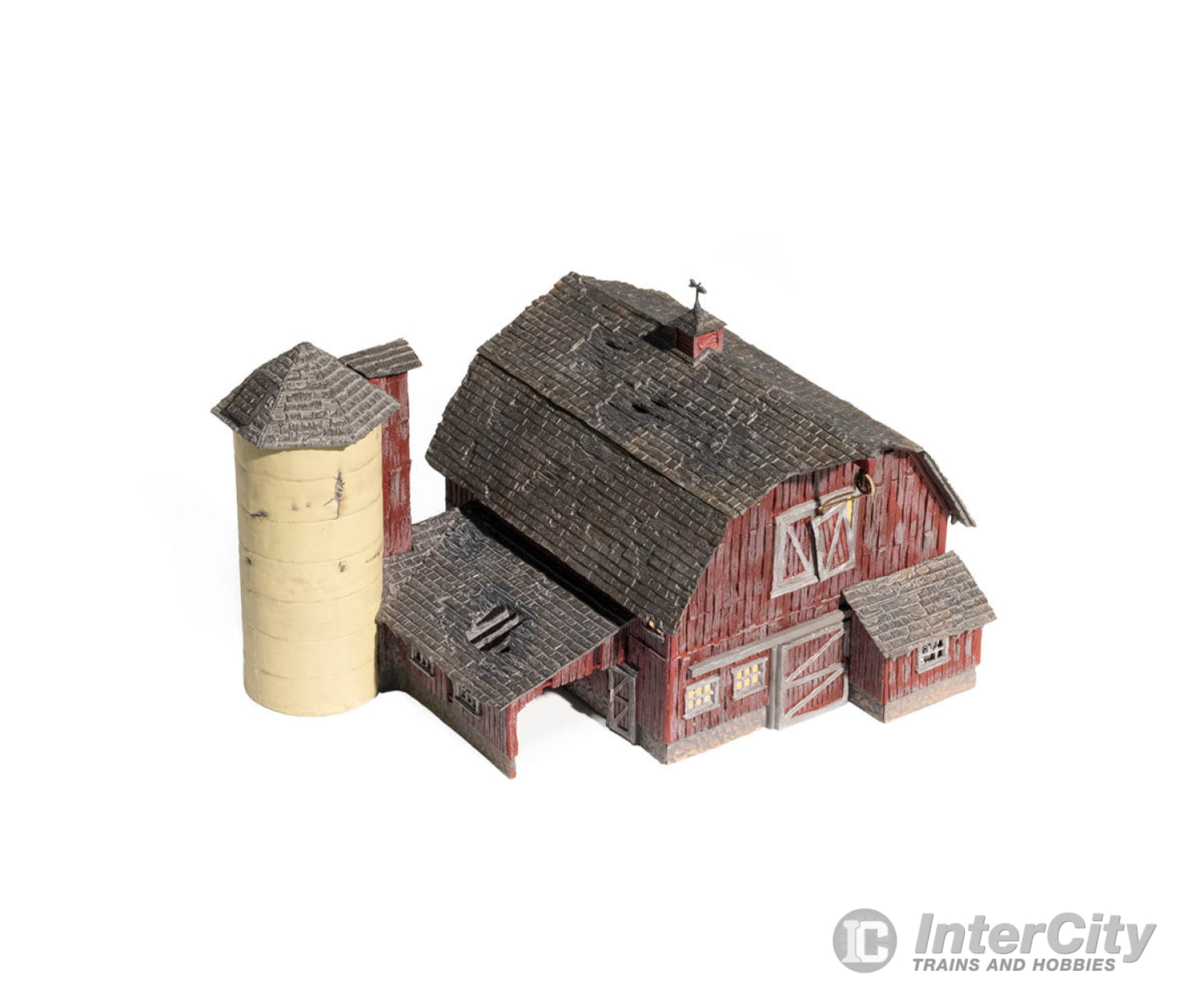 Woodland Scenics 4932 Old Weathered Barn (Lit) N Scale Structures