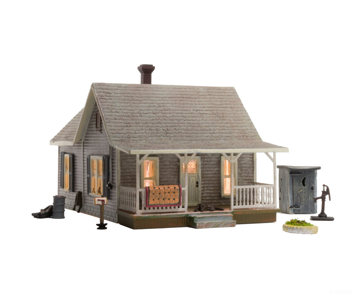Woodland Scenics 4933 Old Homestead (Lit) N Scale Structures