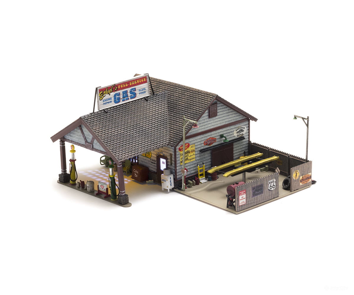 Woodland Scenics 4935 Ethyl’s Gas & Service (Lit) N Scale Structures