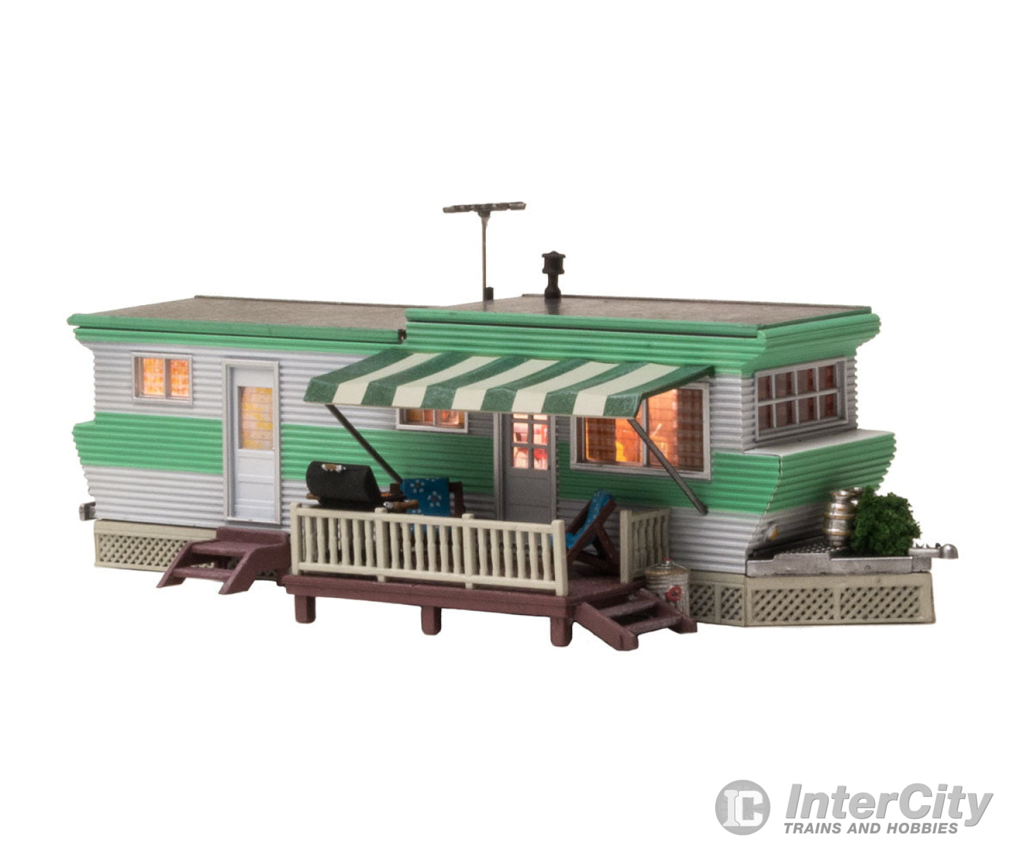 Woodland Scenics 4950 Grillin’ & Chillin’ Trailer (Lit) N Scale Structures