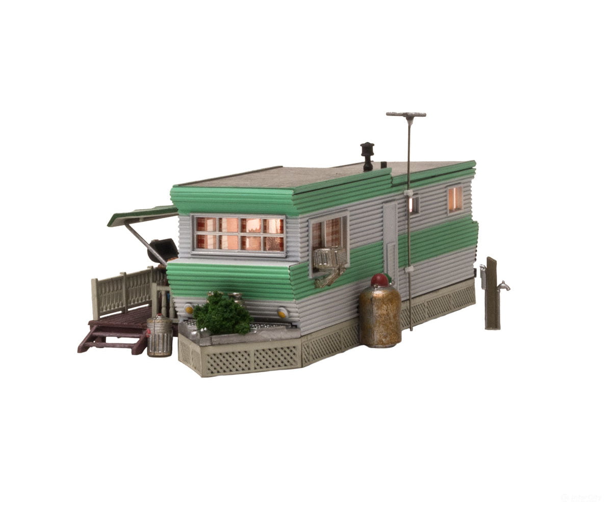 Woodland Scenics 4950 Grillin’ & Chillin’ Trailer (Lit) N Scale Structures