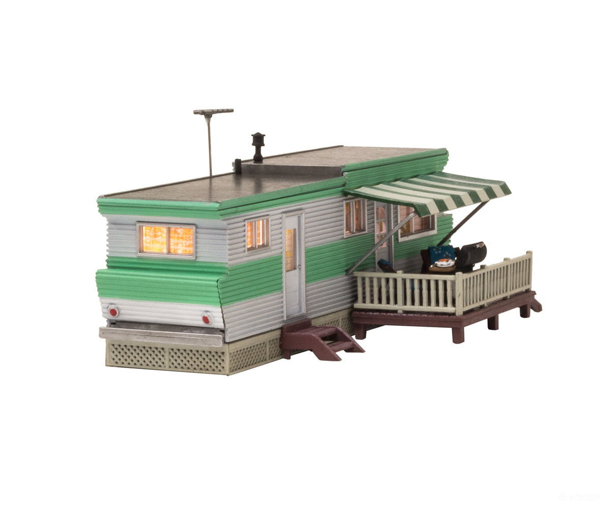 Woodland Scenics 4950 Grillin’ & Chillin’ Trailer (Lit) N Scale Structures