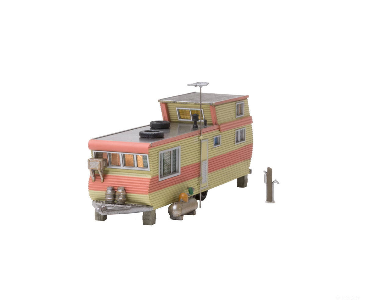 Woodland Scenics 4951 Double Decker Trailer (Lit) N Scale Structures