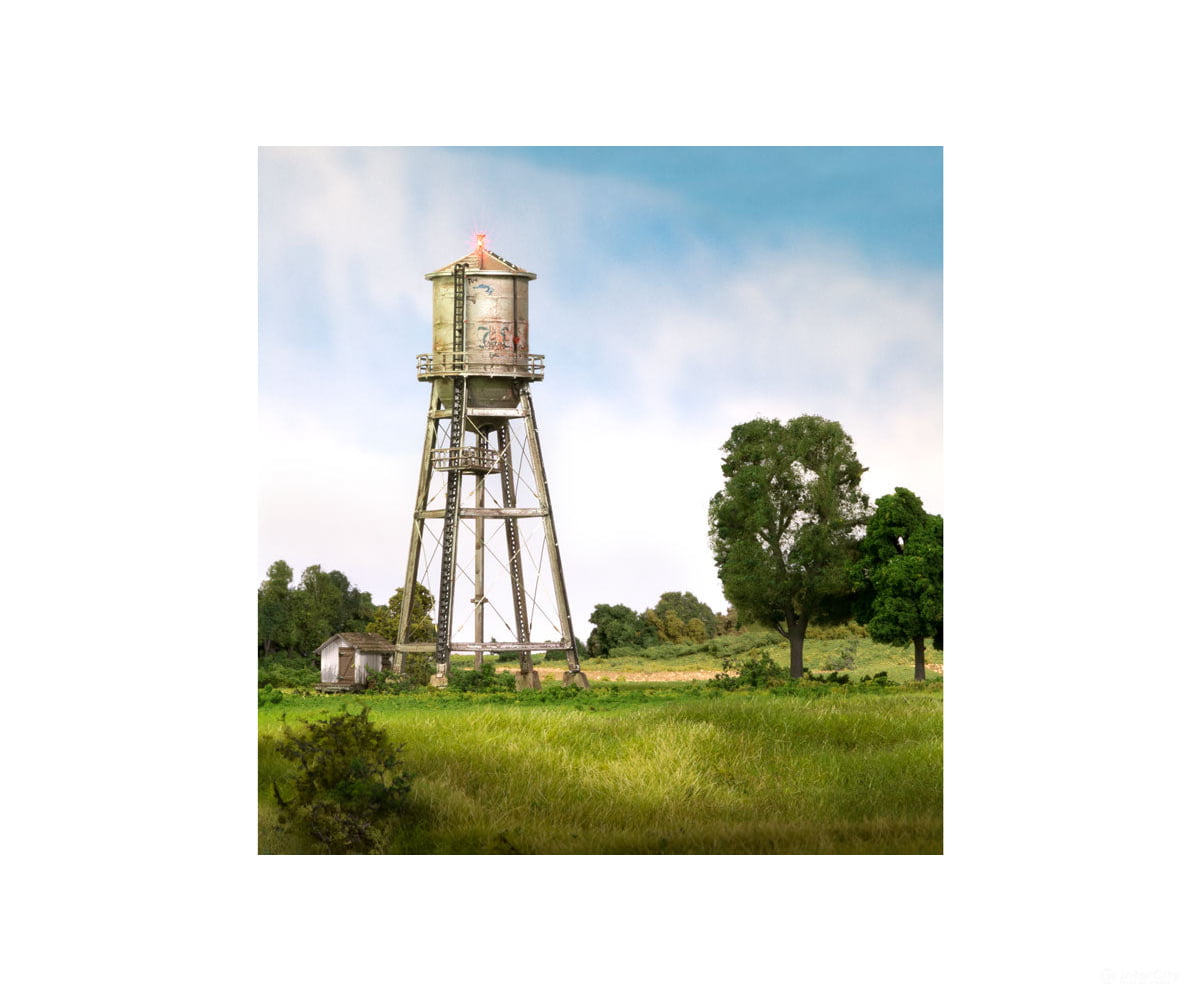 Woodland Scenics 4954 Rustic Water Tower (Lit) N Scale Structures