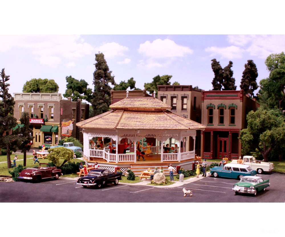 Woodland Scenics 5035 Grand Gazebo (Lit) Ho Scale Structures