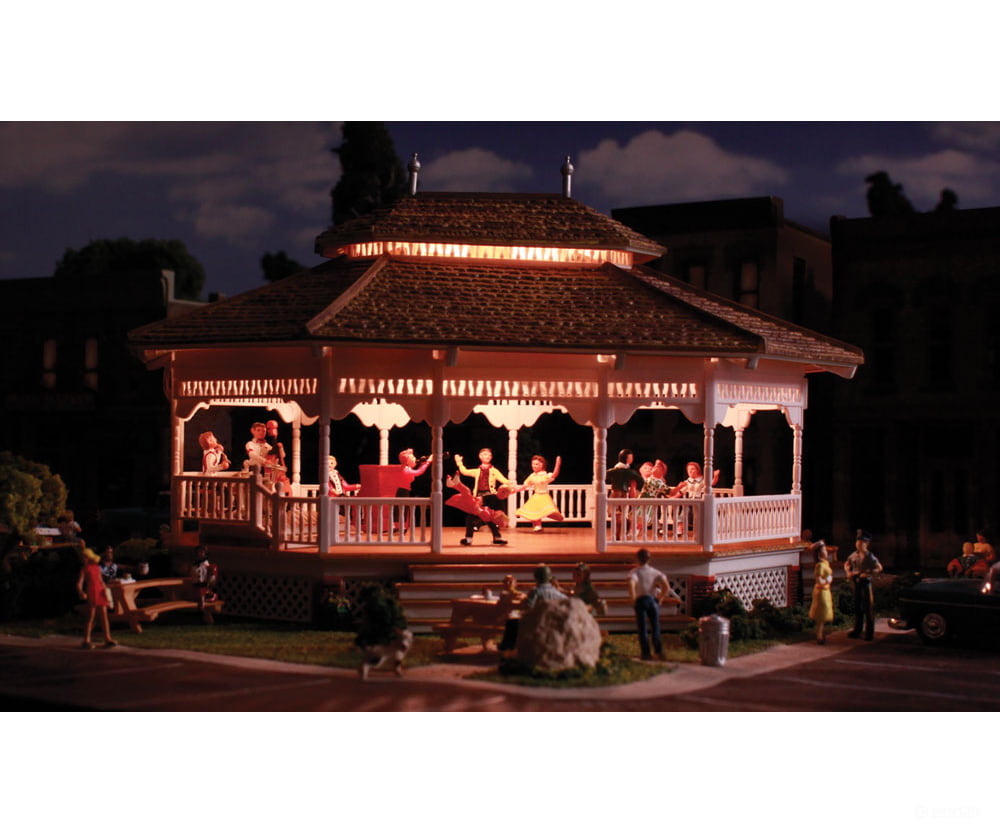 Woodland Scenics 5035 Grand Gazebo (Lit) Ho Scale Structures