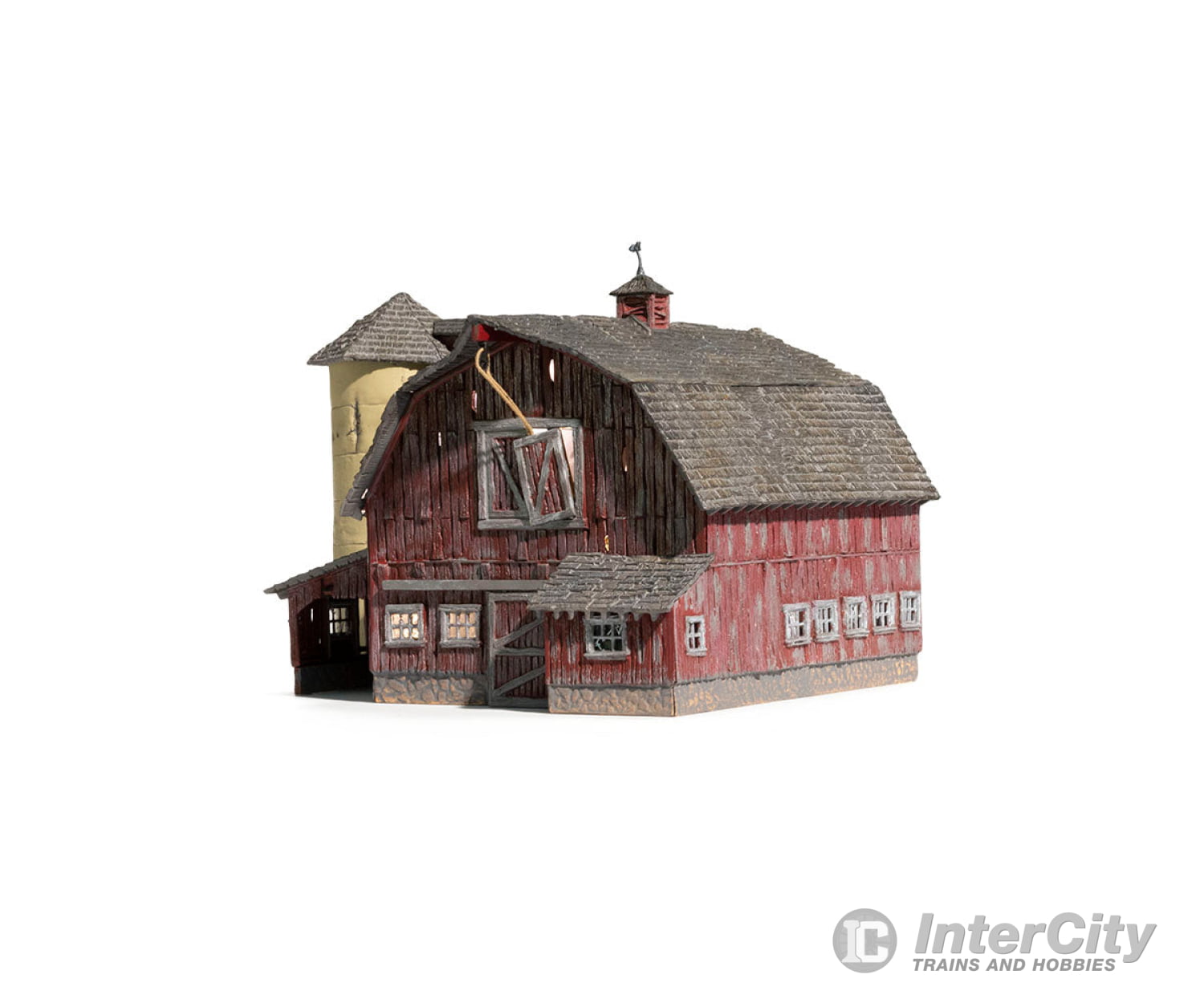 Woodland Scenics 5038 Old Weathered Barn (Lit) Ho Scale Structures