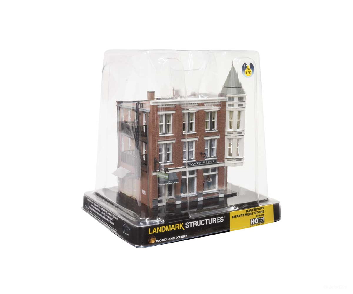 Woodland Scenics 5039 Davenport Department Store (Lit) Ho Scale Structures