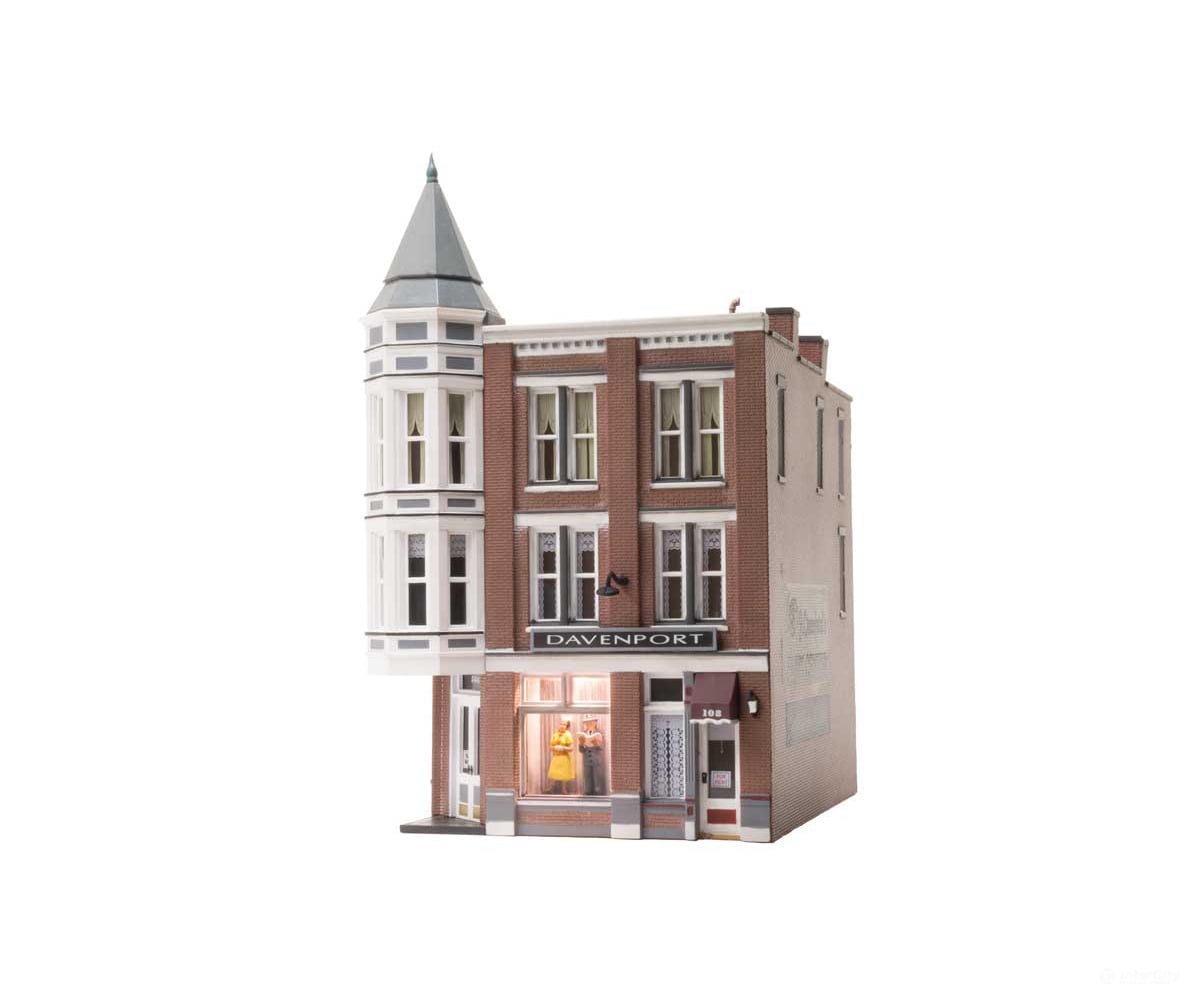 Woodland Scenics 5039 Davenport Department Store (Lit) Ho Scale Structures