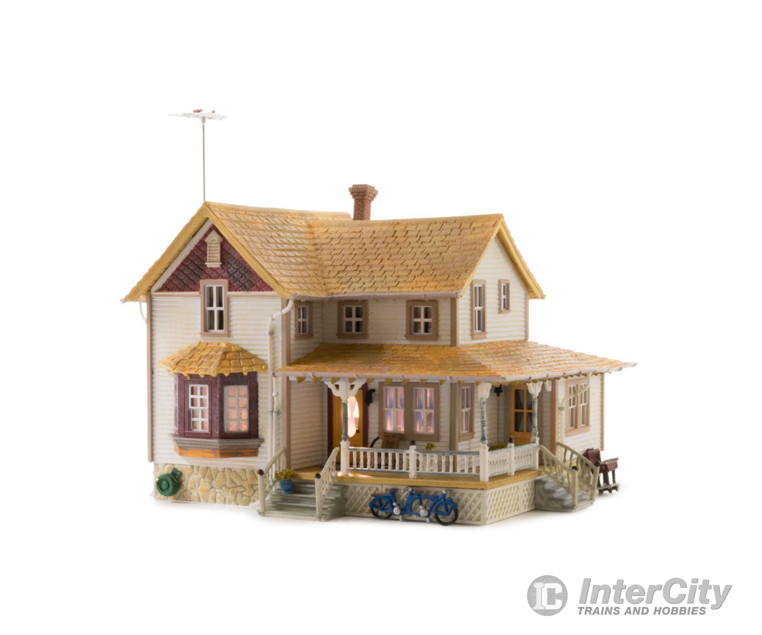 Woodland Scenics 5046 Corner Porch House (Lit) Ho Scale Structures