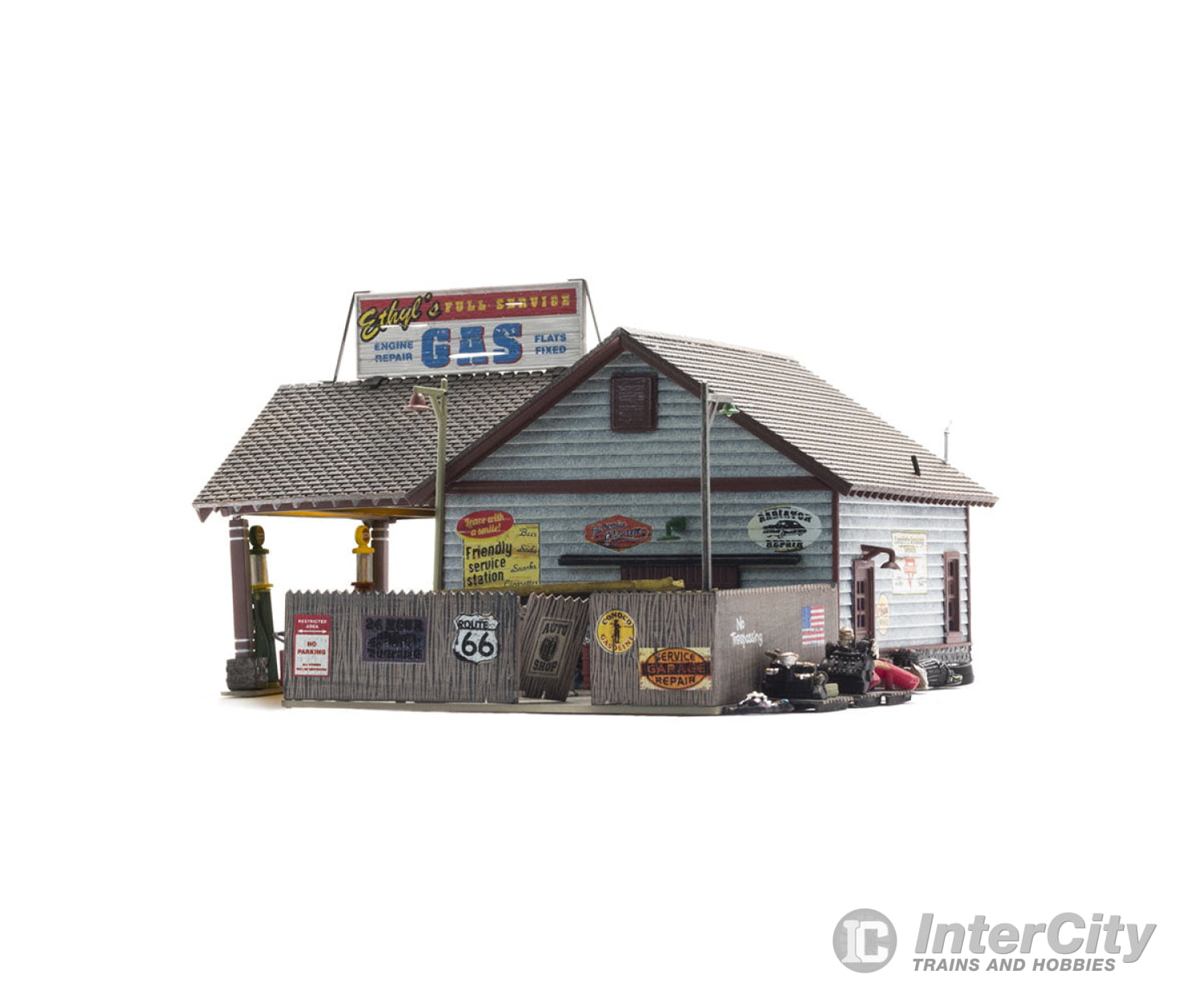 Woodland Scenics 5048 Ethyl’s Gas & Service (Lit) Ho Scale Structures