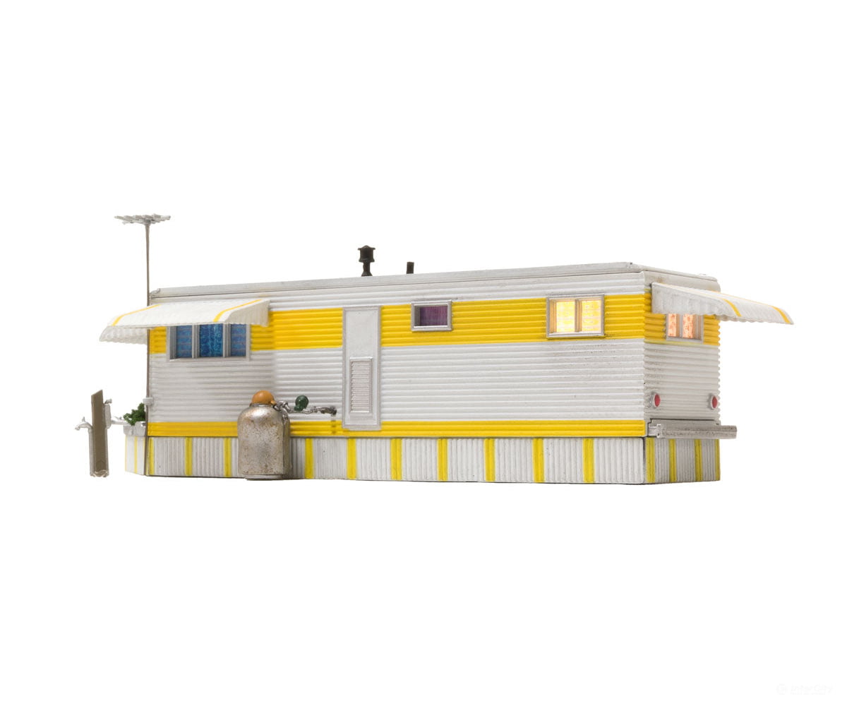 Woodland Scenics 5062 Sunny Days Trailer (Lit) Ho Scale Structures