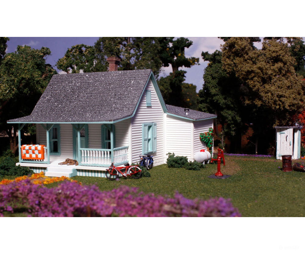 Woodland Scenics 5206 Country Cottage - Landmark Structures(R) - - Kit 2 - 1/32 X 2 - 29/32’ 5.1