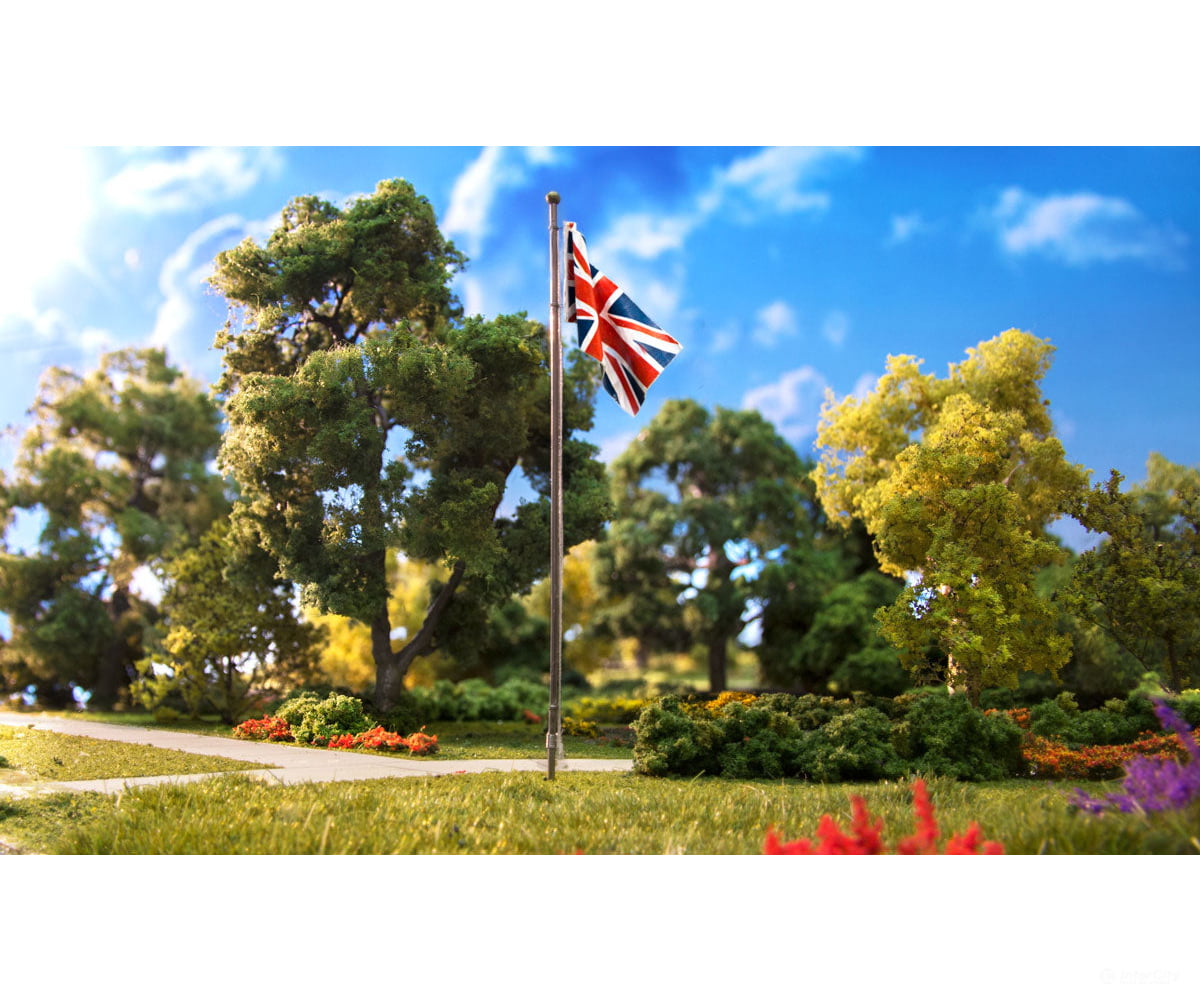 Woodland Scenics 5959 Flag Pole With Union Jack - Just Plug(Tm) - - Medium 4 - 1/8’ 10.4Cm Tall