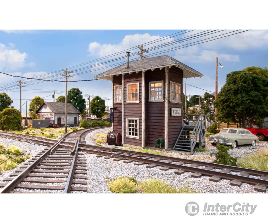 Woodland Scenics N 4964 Interlocking Tower - Built-&-Ready(R) Landmark Structure(R) - Assembled Structures