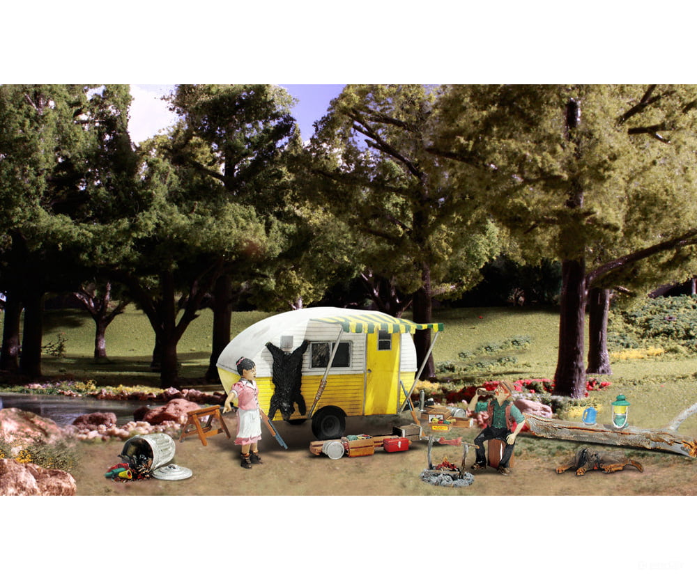 Woodland Scenics 5341 Autoscenes(R) - Assembled - - Ma & Pa’s Trailer Heaven Cars Trucks