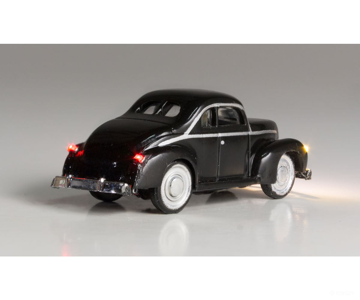 Woodland Scenics 5611 Just Plug(R) Lighted Vehicle - - Midnight Ride (Black) Cars & Trucks