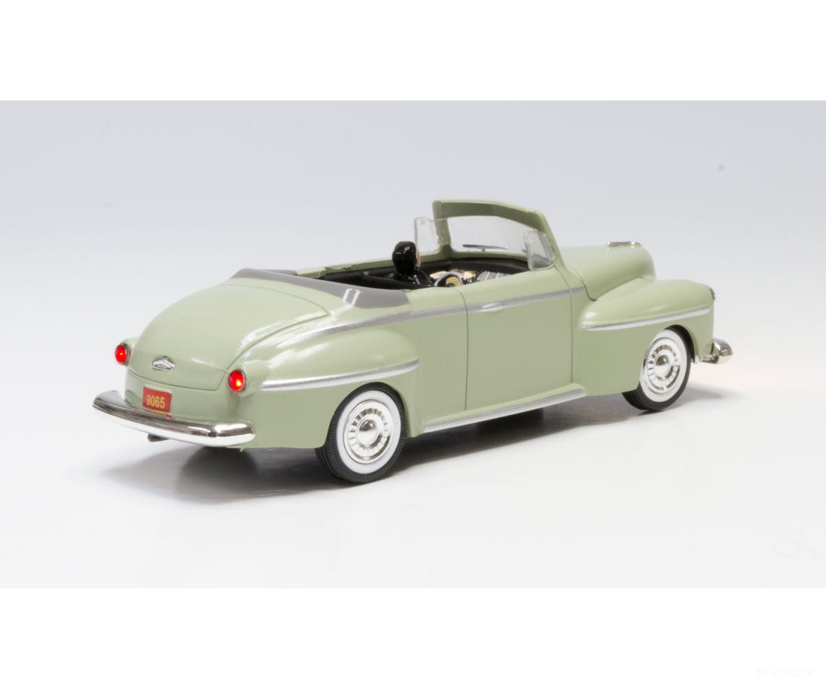 Woodland Scenics 5974 Just Plug(R) Lighted Vehicle - - Cool Convertible (Light Green) Cars & Trucks